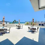 Mirante De Porto - Pe Na Areia De Porto De Galinhas